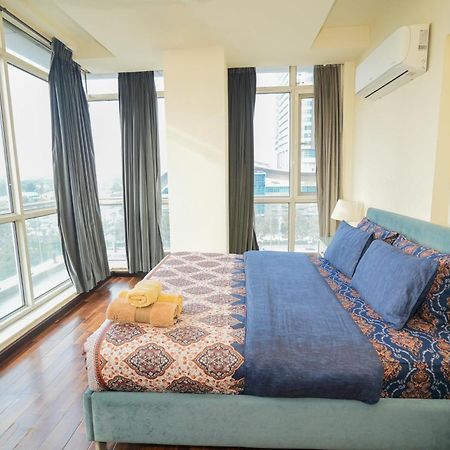 איסלמאבד Cozy 2-Bedroom Apartment With King Beds, Balcony & Stunning Views At Elysium מראה חיצוני תמונה